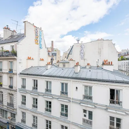 Rooftop Views Cosy *