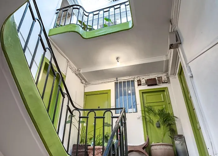 Apartment Charming In North Center Paris