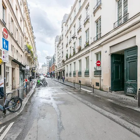 Apartment Charming In North Center Paris