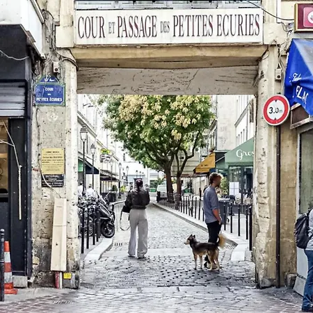 Charming In North Center Appartement Parijs