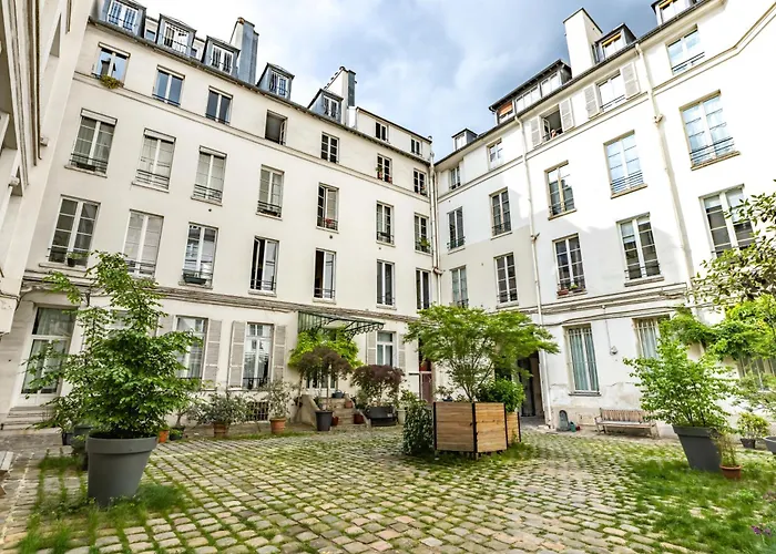 דירה Charming In North Center *