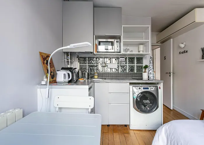 Charming In North Center * París